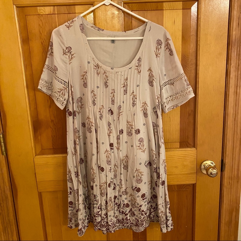 Floral ecoté dress